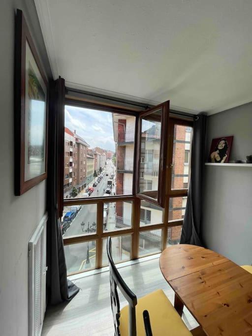 Paraguas Guesthouse Oviedo Eksteriør bilde